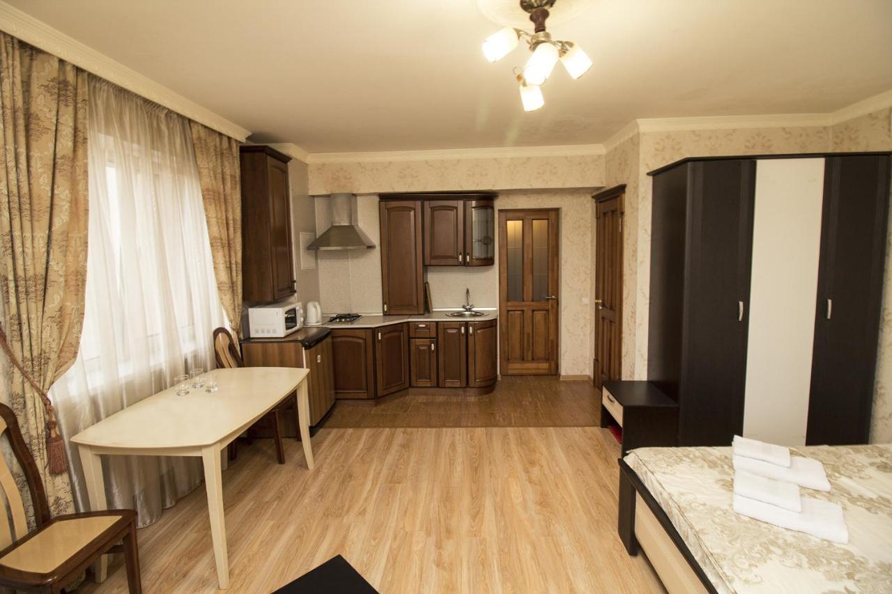 Apartment Pervomayskaya 15 Pyatigorsk Εξωτερικό φωτογραφία